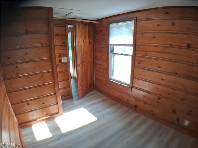 1555 Glenview Avenue, Madison, OH 44057