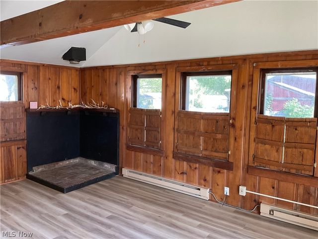 1555 Glenview Avenue, Madison, OH 44057