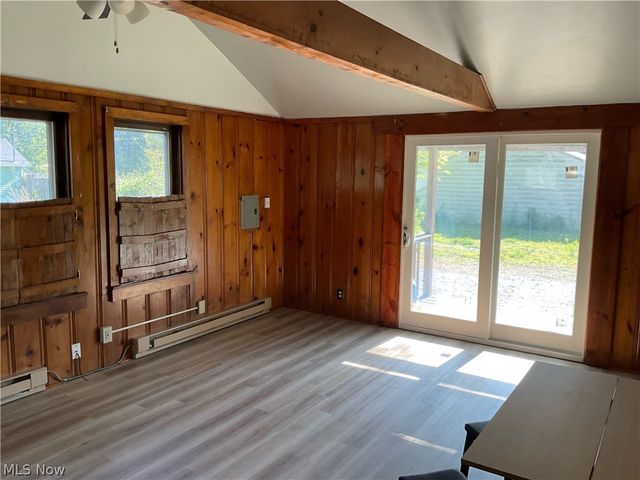 1555 Glenview Avenue, Madison, OH 44057