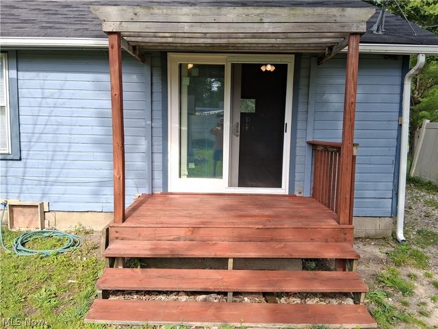 1555 Glenview Avenue, Madison, OH 44057