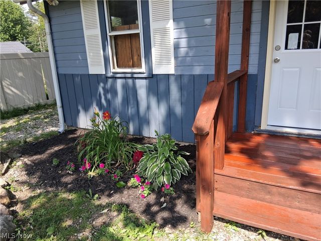 1555 Glenview Avenue, Madison, OH 44057