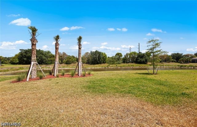 16621 Ash Grove LN, Alva, FL 33920