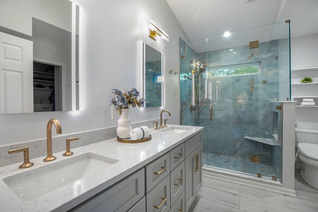 18101 W Hampshire Drive, Gurnee, IL 60031