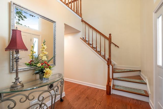 18101 W Hampshire Drive, Gurnee, IL 60031