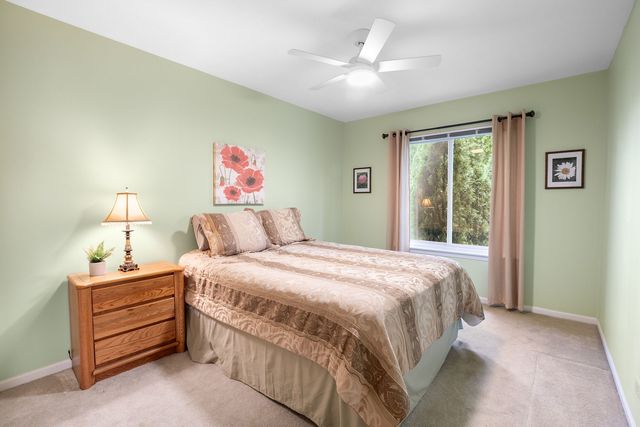 18101 W Hampshire Drive, Gurnee, IL 60031