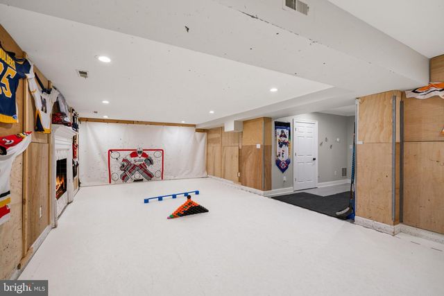 5313 MASSACHUSETTS AVE, Bethesda, MD 20816