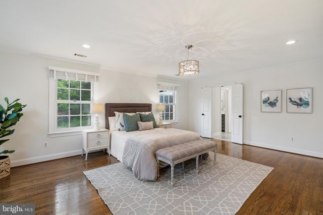 5313 MASSACHUSETTS AVE, Bethesda, MD 20816