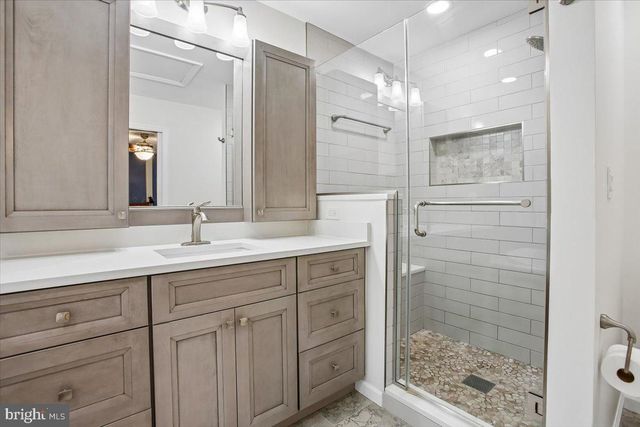 9205 MACSWAIN PL, Springfield, VA 22153