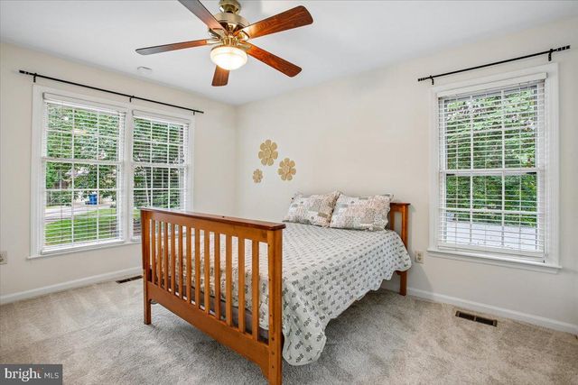 9205 MACSWAIN PL, Springfield, VA 22153