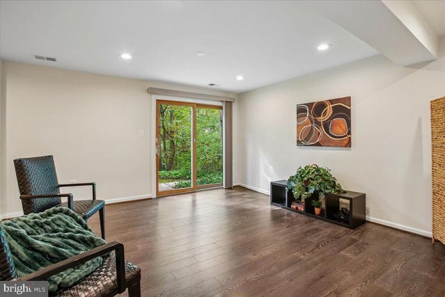 9205 MACSWAIN PL, Springfield, VA 22153