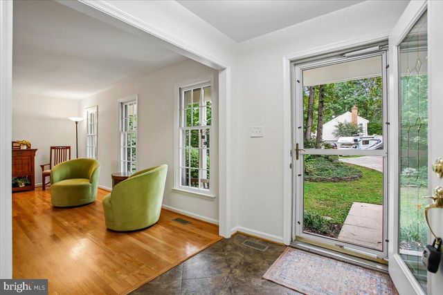 9205 MACSWAIN PL, Springfield, VA 22153