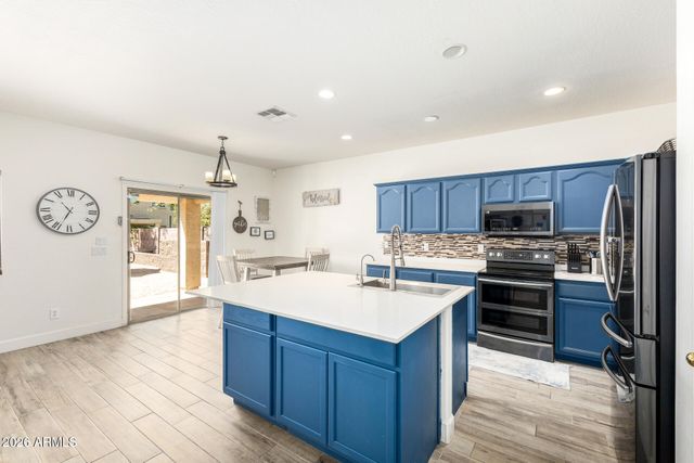 1677 E DIEGO Drive, Casa Grande, AZ 85122