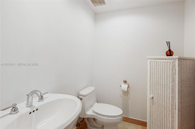 1830 S Ocean Dr 4204, Hallandale Beach, FL 33009