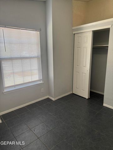 1660 SAINT STEPHEN Place, El Paso, TX 79936