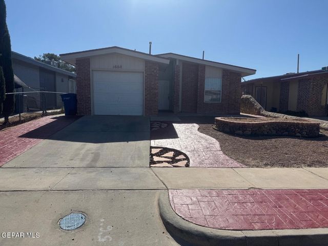 1660 SAINT STEPHEN Place, El Paso, TX 79936