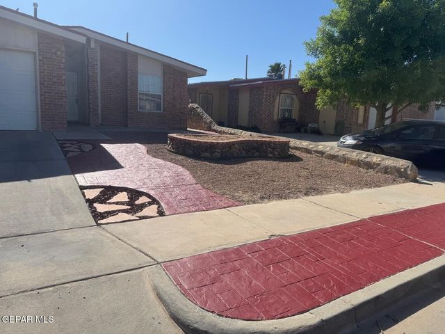 1660 SAINT STEPHEN Place, El Paso, TX 79936