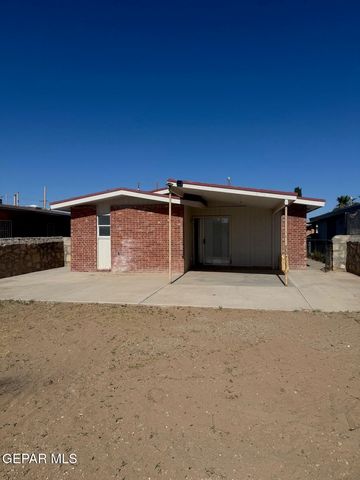 1660 SAINT STEPHEN Place, El Paso, TX 79936