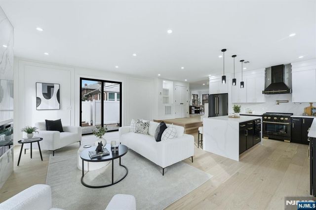 820 Elm Avenue, Ridgefield, NJ 07657