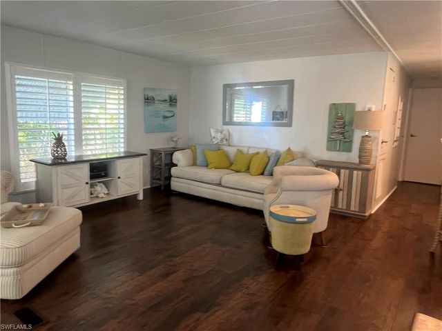 3142 Mercury LN, North Fort Myers, FL 33903