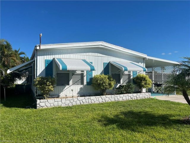 3142 Mercury LN, North Fort Myers, FL 33903