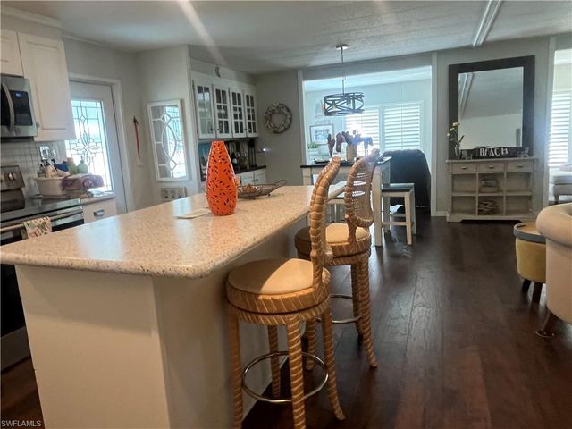 3142 Mercury LN, North Fort Myers, FL 33903