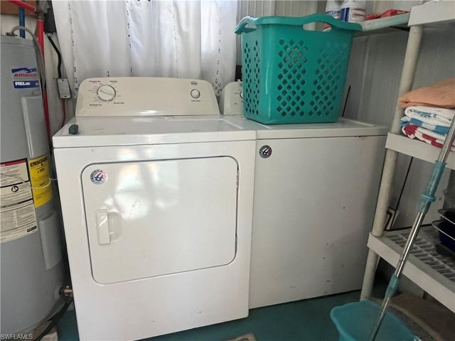 3142 Mercury LN, North Fort Myers, FL 33903