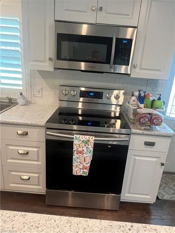 3142 Mercury LN, North Fort Myers, FL 33903