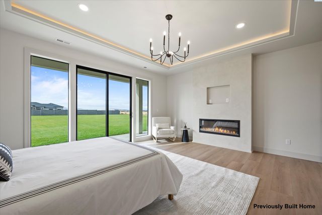 12407 Furlong Ln, Kennewick, WA 99338