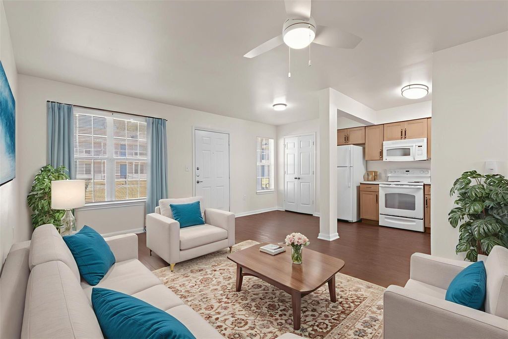 8210 Bauman Road 22, Houston, TX 77022