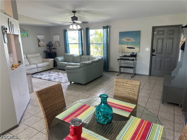 2124 NE 7th PL, Cape Coral, FL 33909