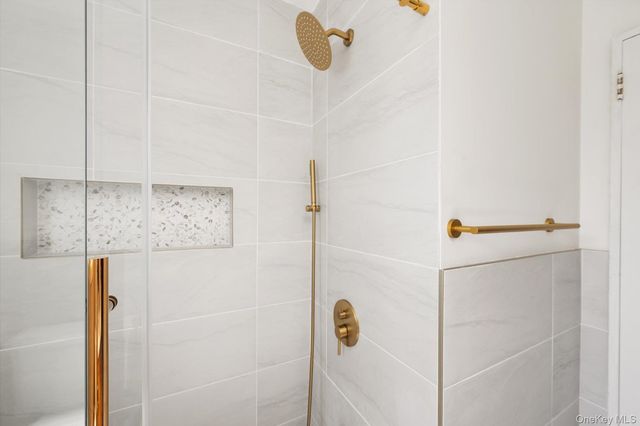 695 Doblin Street, Elmont, NY 11003