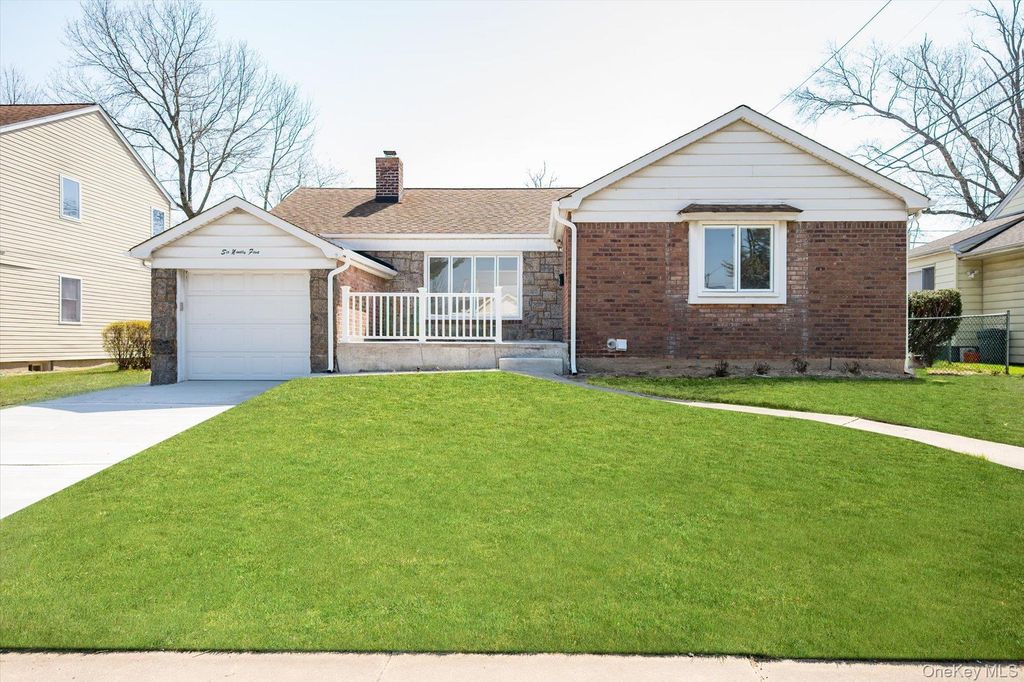 695 Doblin Street, Elmont, NY 11003