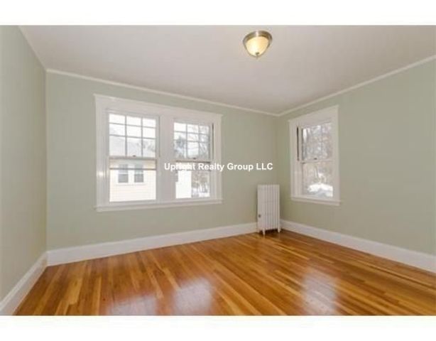 60-62 Cloverdale Rd 62, Newton, MA 02461