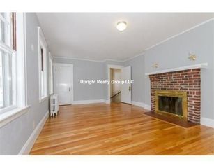 60-62 Cloverdale Rd 62, Newton, MA 02461
