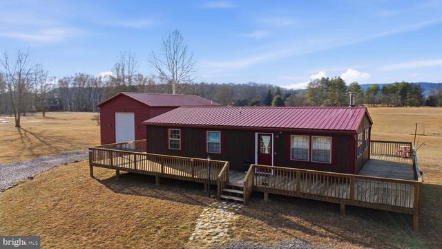 490 STELLAR WAY, Great Cacapon, WV 25422