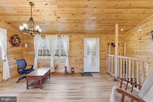 490 STELLAR WAY, Great Cacapon, WV 25422