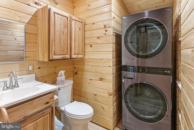 490 STELLAR WAY, Great Cacapon, WV 25422