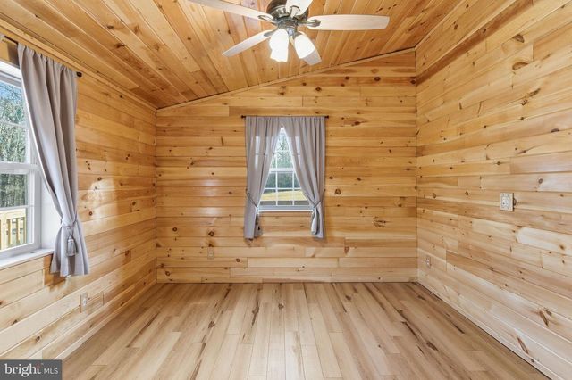 490 STELLAR WAY, Great Cacapon, WV 25422