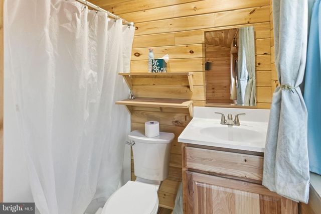 490 STELLAR WAY, Great Cacapon, WV 25422