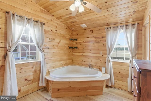 490 STELLAR WAY, Great Cacapon, WV 25422