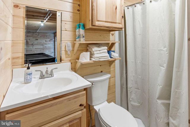 490 STELLAR WAY, Great Cacapon, WV 25422