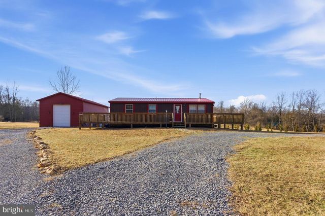 490 STELLAR WAY, Great Cacapon, WV 25422