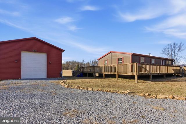 490 STELLAR WAY, Great Cacapon, WV 25422
