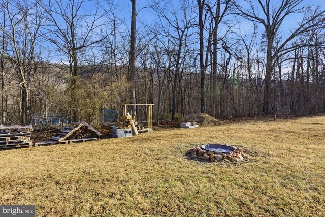 490 STELLAR WAY, Great Cacapon, WV 25422
