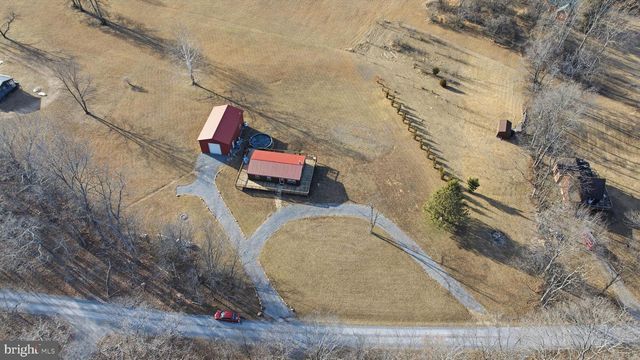 490 STELLAR WAY, Great Cacapon, WV 25422