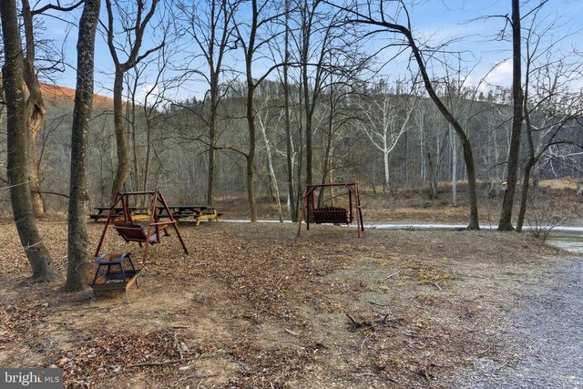 490 STELLAR WAY, Great Cacapon, WV 25422