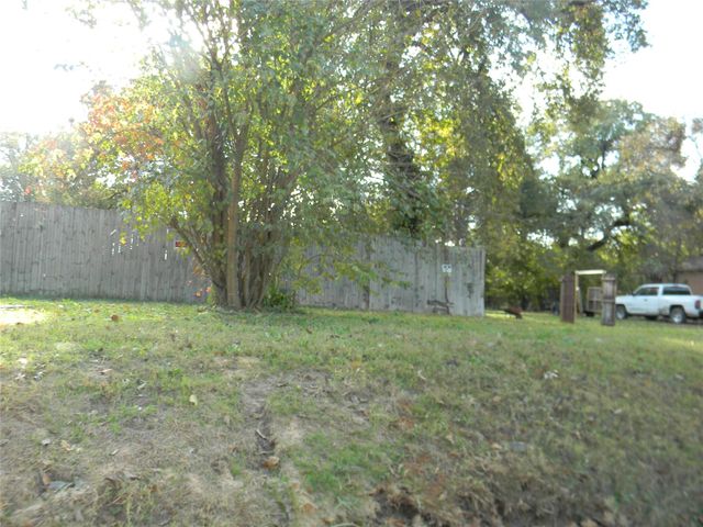 3210 Carpenter Avenue, Dallas, TX 75215