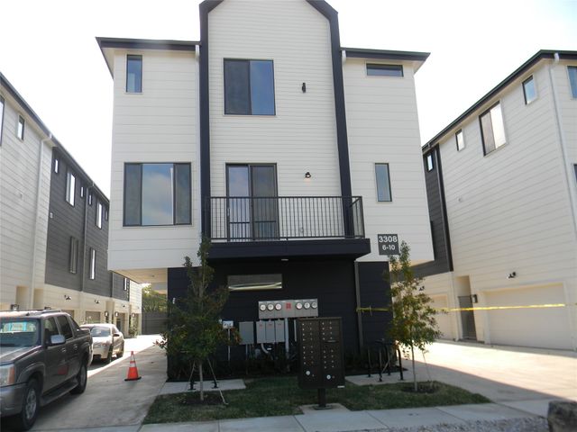 3210 Carpenter Avenue, Dallas, TX 75215