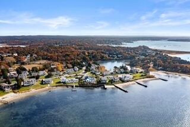 35 Benedict Road, Bourne, MA 02532