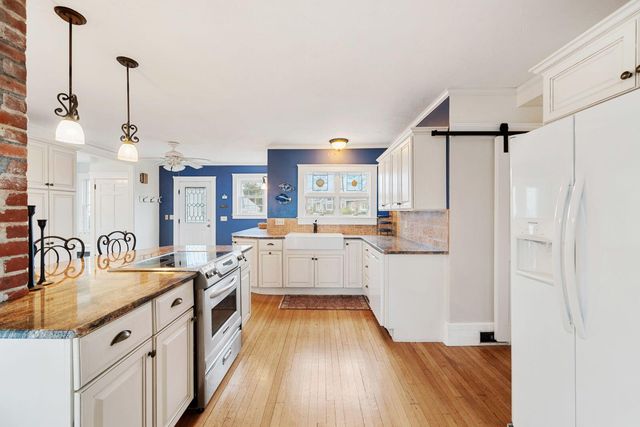 35 Benedict Road, Bourne, MA 02532